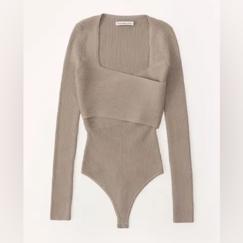 Abercrombie & Fitch Women’s LuxeLoft Wrap Sweater Bodysuit Size Small - Picture 2 of 6